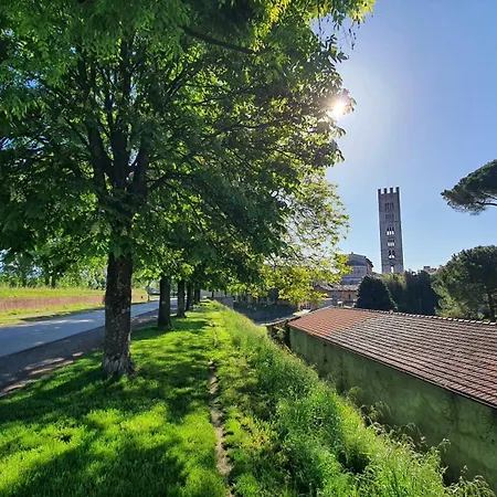 Casina Bella Di * Lucca