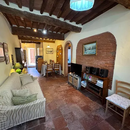 Casina Bella Di Lucca